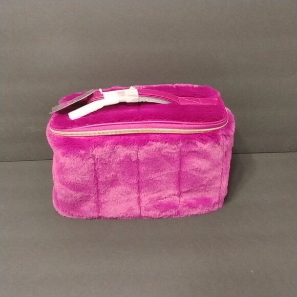 ION Faux Fur Train Case – Dark Magenta – New with Tags - Picture 4 of 14